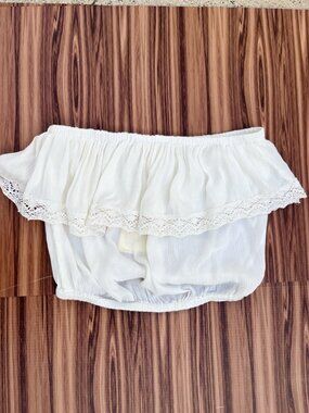 Zoe & Rose Ivory Off Shoulder Crop Top Womens Medium Crochet Trim Boho NWT